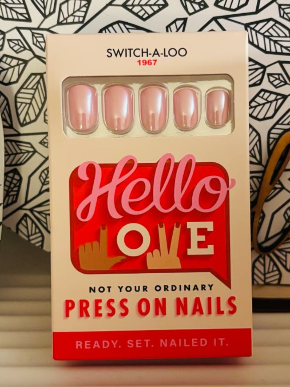 Hello Love Switch-A-Loo Press On Nails